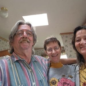 Meet your Posher, Dee